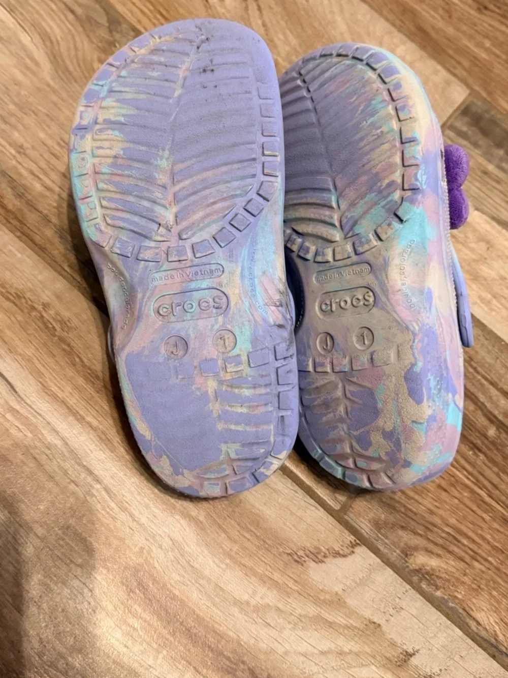 Crocs Girls Swirl Clog Sandals